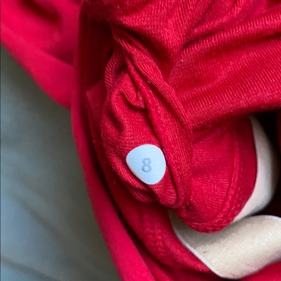 Lululemon whisper tank BNWOT - Picture 4 of 4